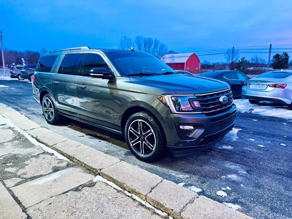 2019 Ford Expedition Limited photo 3