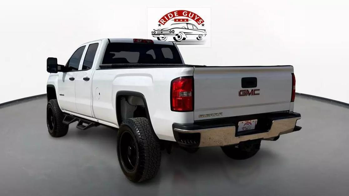 2015 GMC Sierra 2500HD Sierra photo 3