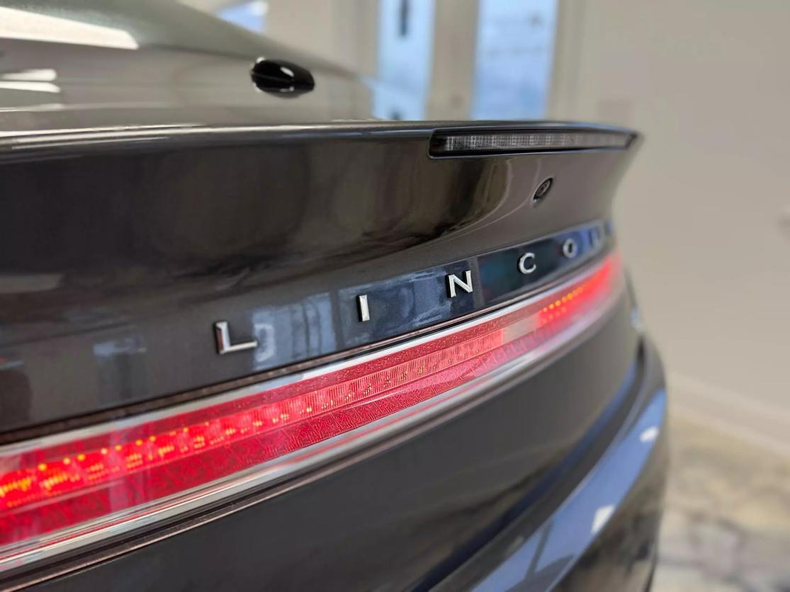 2019 Lincoln MKZ Base/Premiere photo 7