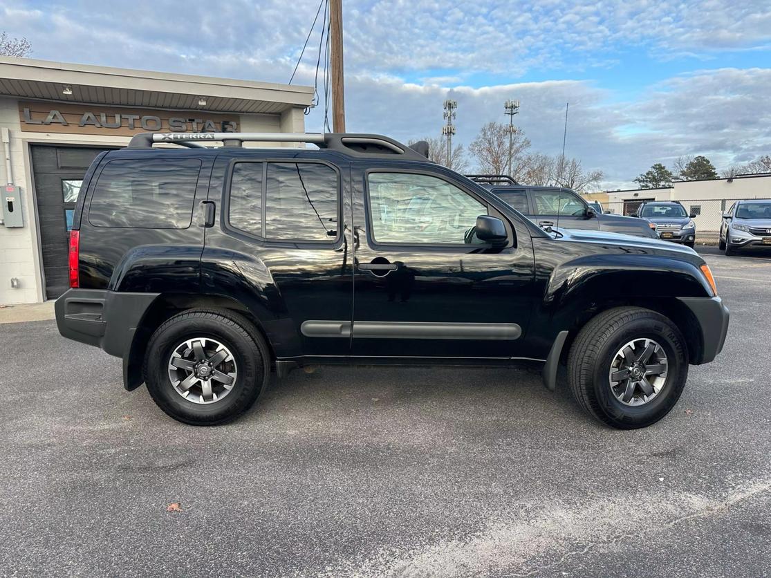 2014 Nissan Xterra PRO-4X photo 2