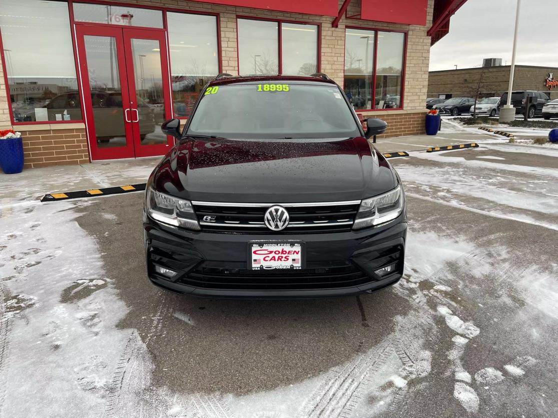 Used 2020 Volkswagen Tiguan SE R-LINE BLACK with VIN 3VV2B7AXXLM168495 for sale in Middleton, WI