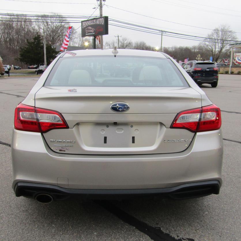 2019 Subaru Legacy Premium photo 7