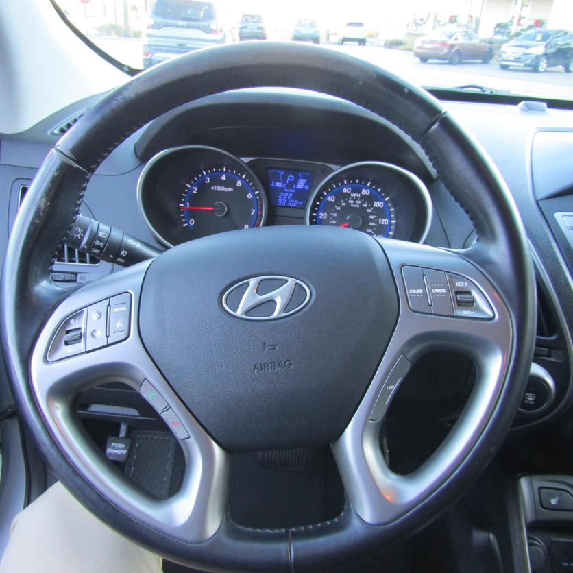 2015 Hyundai Tucson SE photo 17