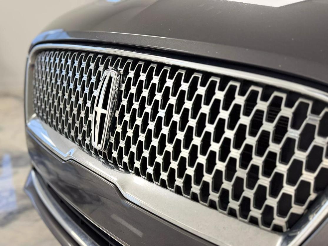 2019 Lincoln MKZ Base/Premiere photo 8