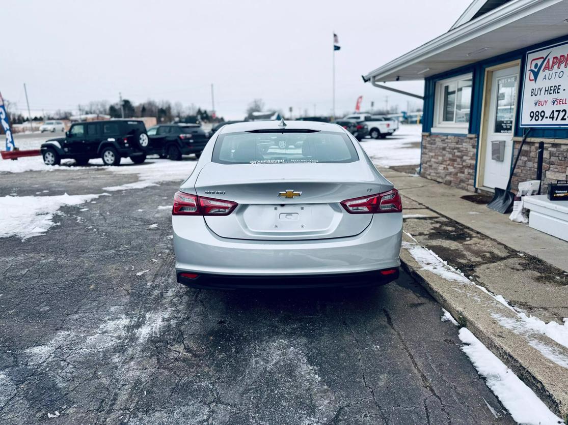 2022 Chevrolet Malibu 1LT photo 5