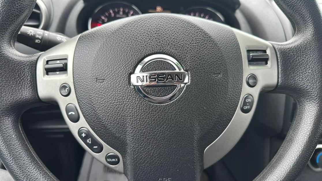 2015 Nissan Rogue Select S photo 16