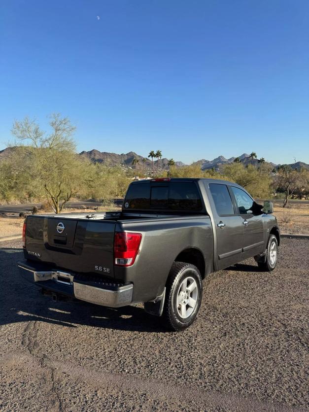 2004 Nissan Titan SE photo 8