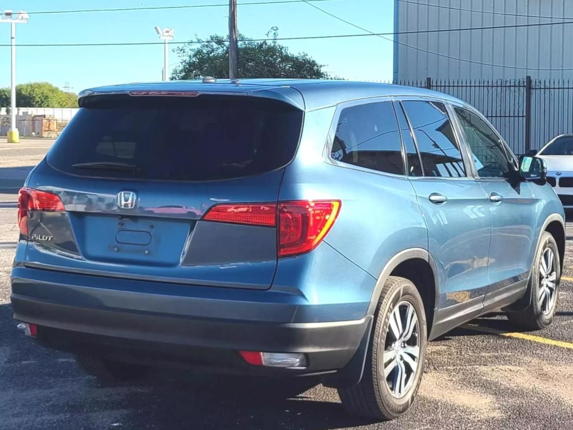 2017 Honda Pilot EX-L photo 7