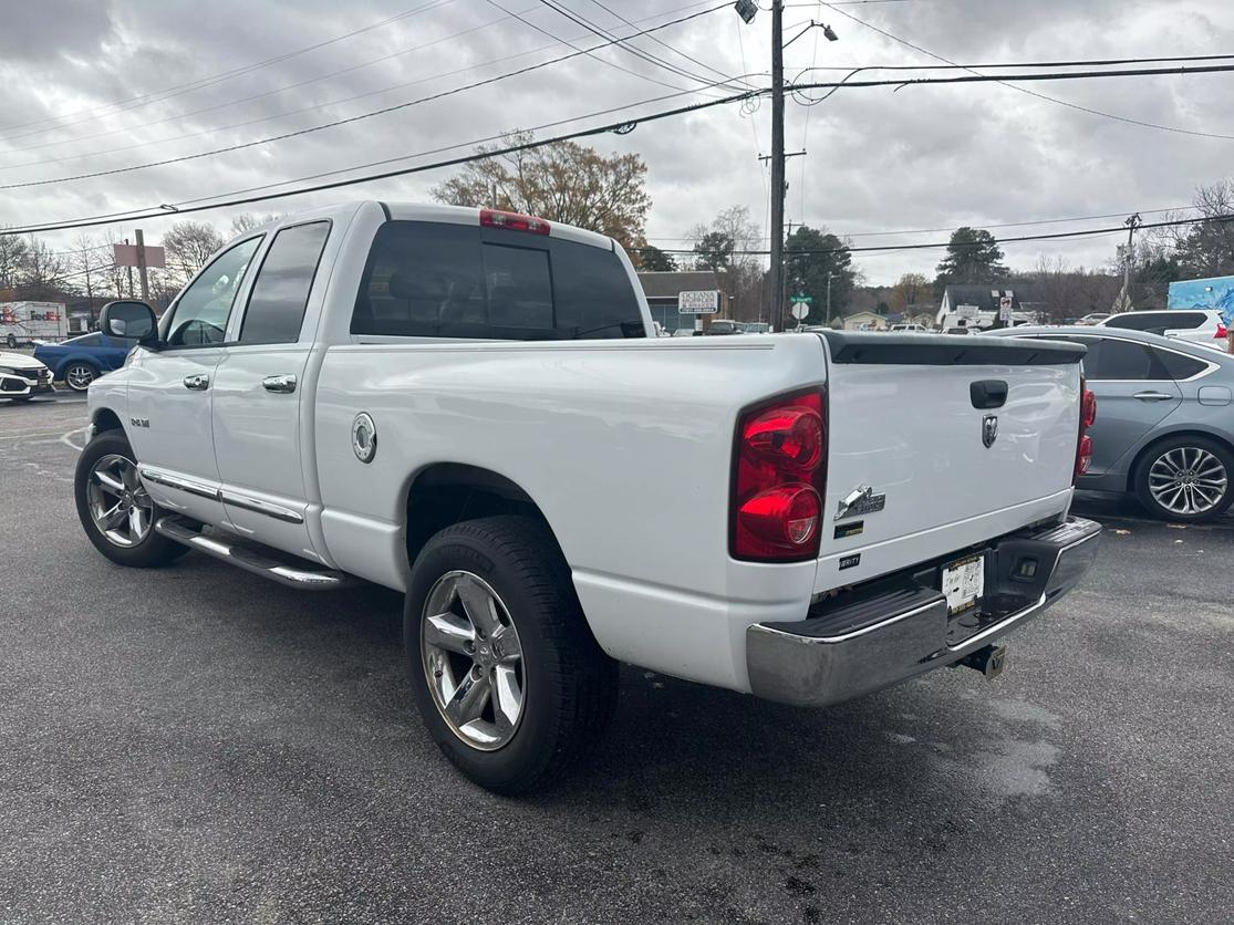 2008 Dodge Ram 1500 Pickup SLT photo 5