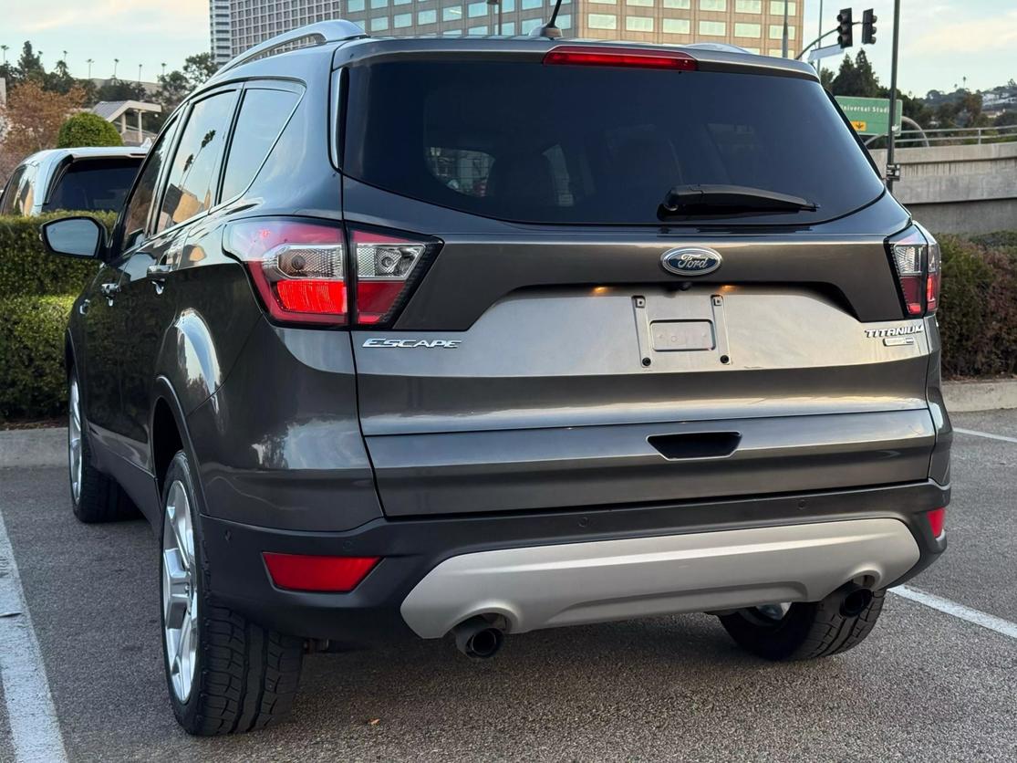 2017 Ford Escape Titanium photo 12