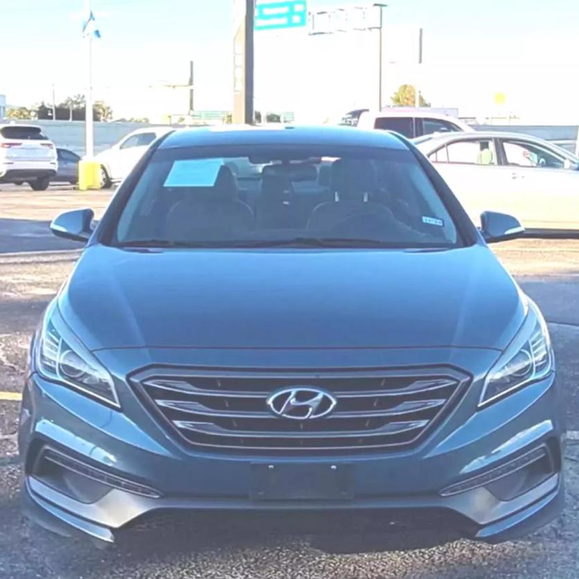 2015 Hyundai Sonata Sport photo 2