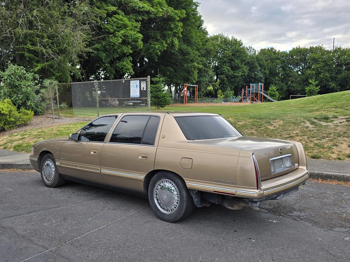 1999 Cadillac DeVille D ELEGANCE photo 2