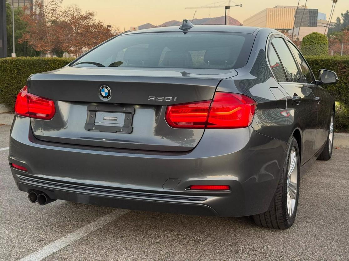 2018 BMW 3 Series 330i photo 14