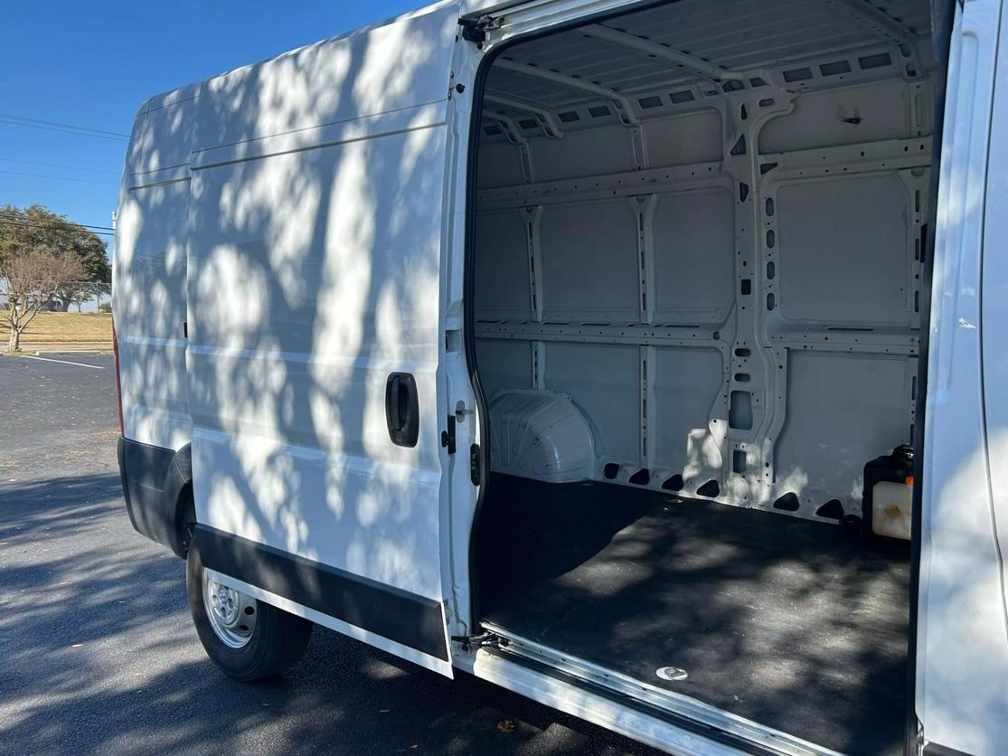 2019 RAM ProMaster Cargo Van Base photo 24