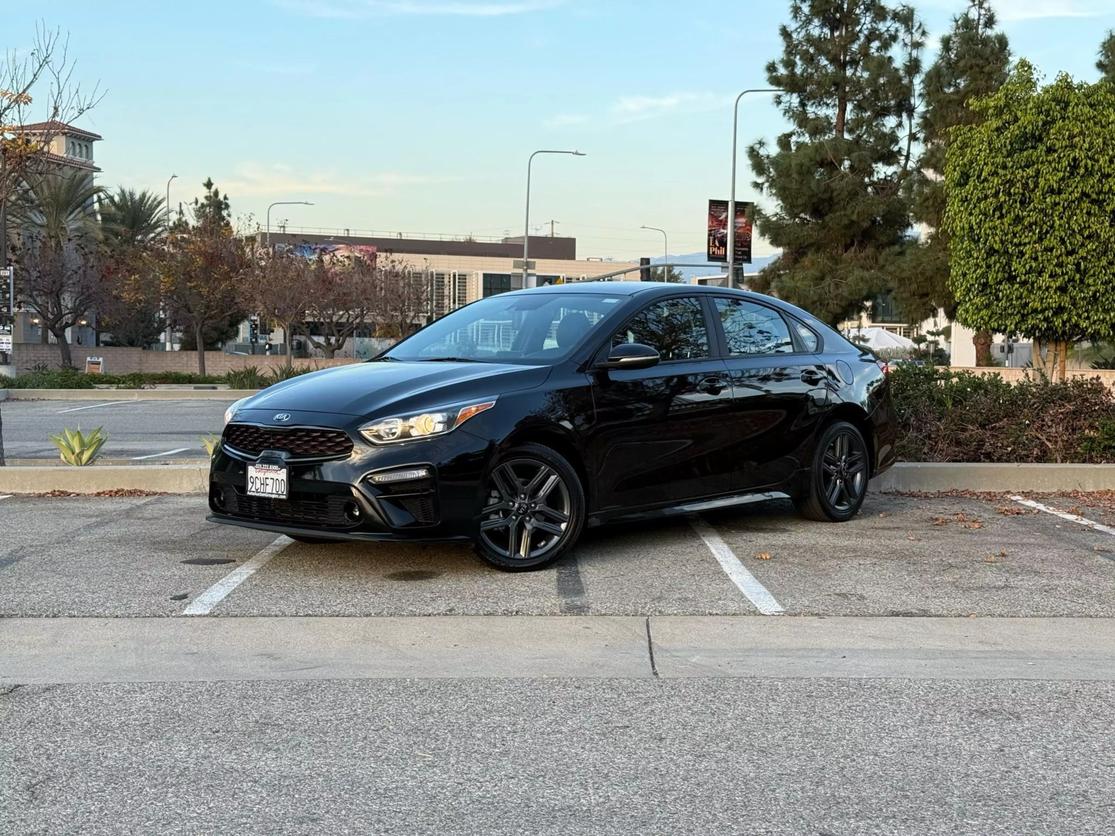 2020 Kia FORTE GT-Line photo 2