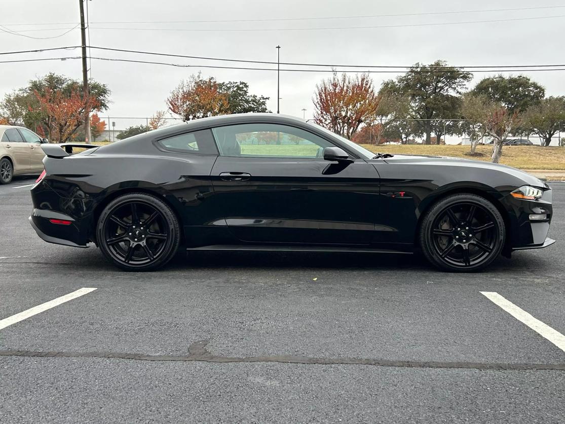 2019 Ford Mustang EcoBoost Premium photo 7