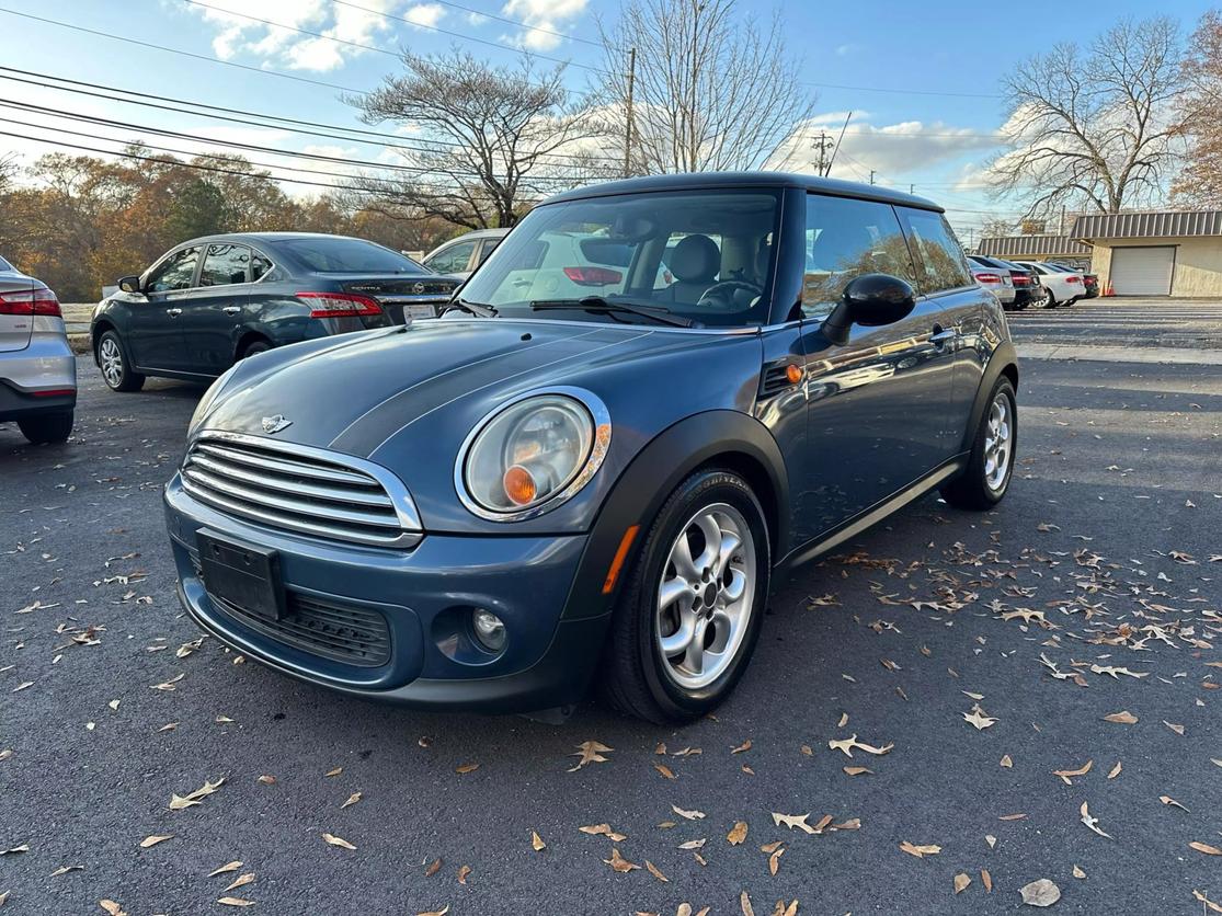 MINI Cooper's photo