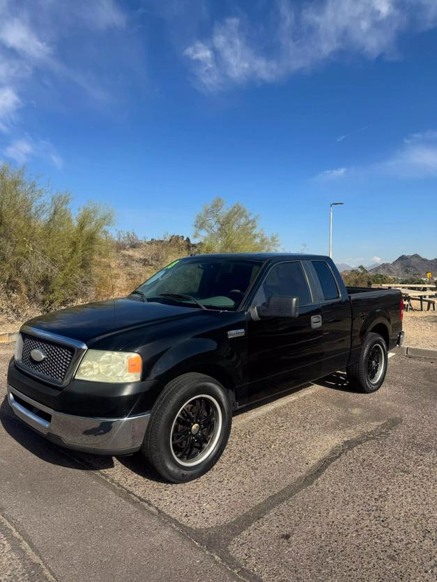 2008 Ford F-150 XLT photo 2