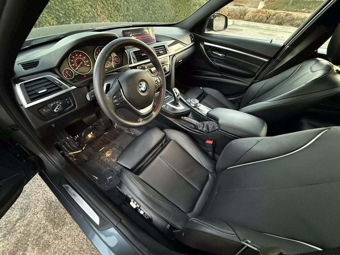 2018 BMW 3 Series 330i photo 22