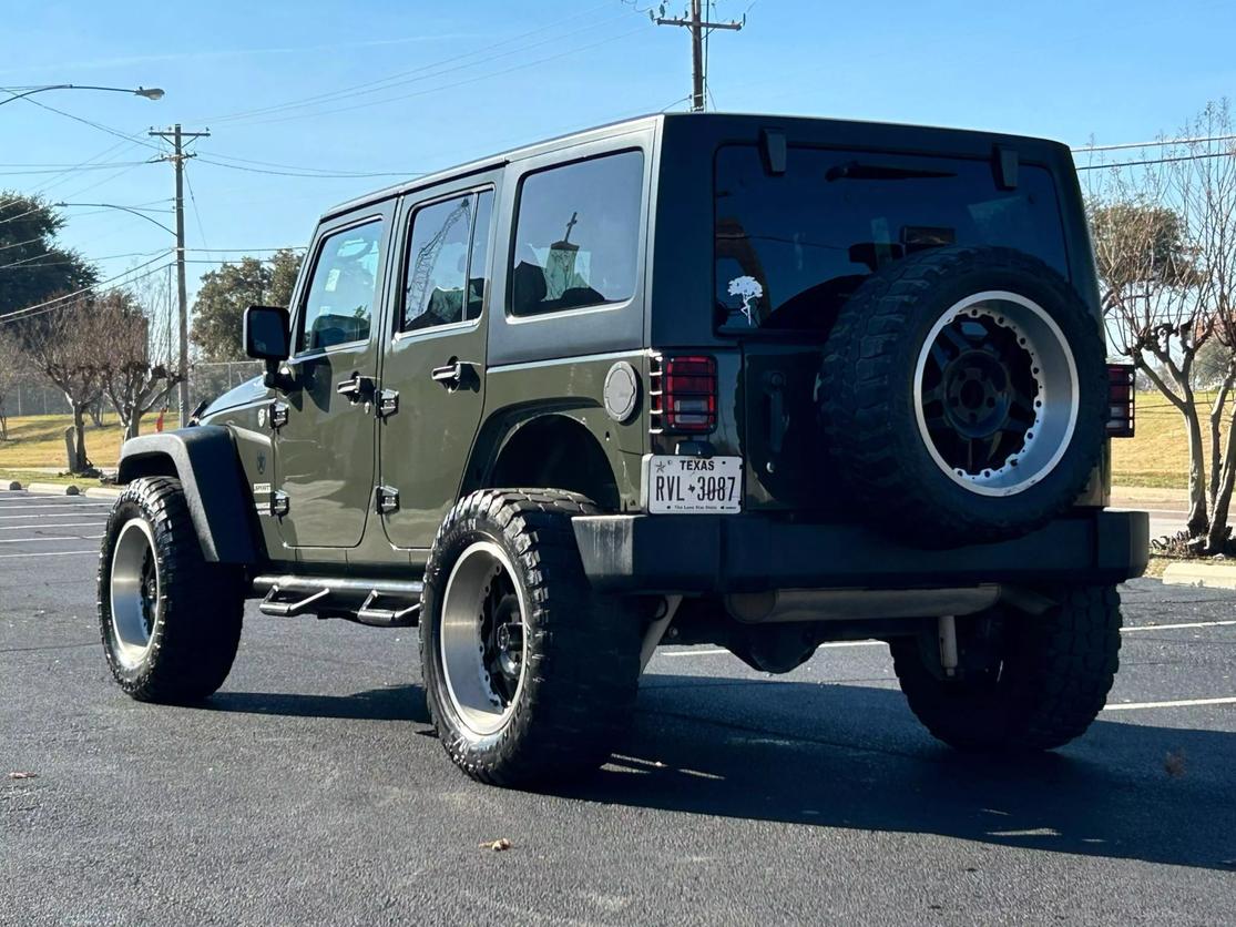 2015 Jeep Wrangler Unlimited Sport photo 3