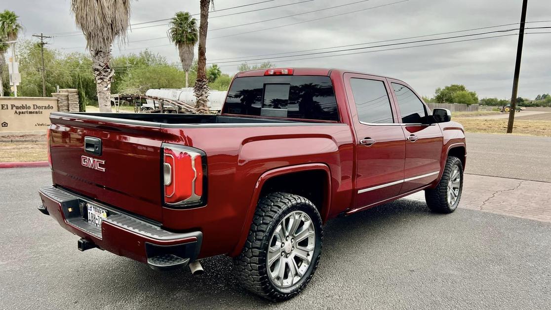 2017 GMC Sierra 1500 SLT photo 7