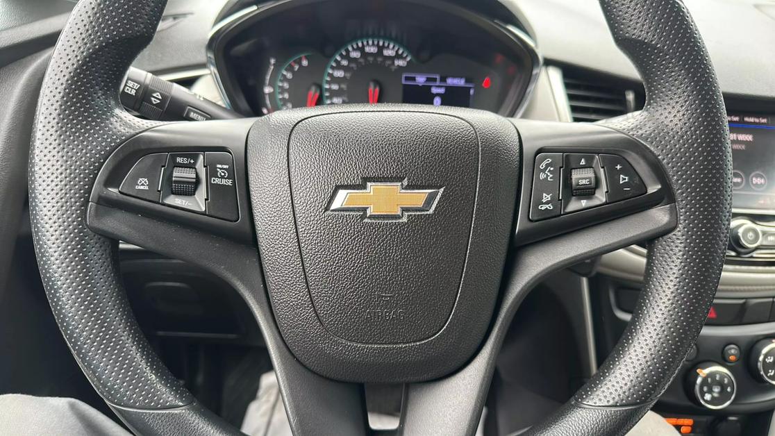 2020 Chevrolet Trax LS photo 16