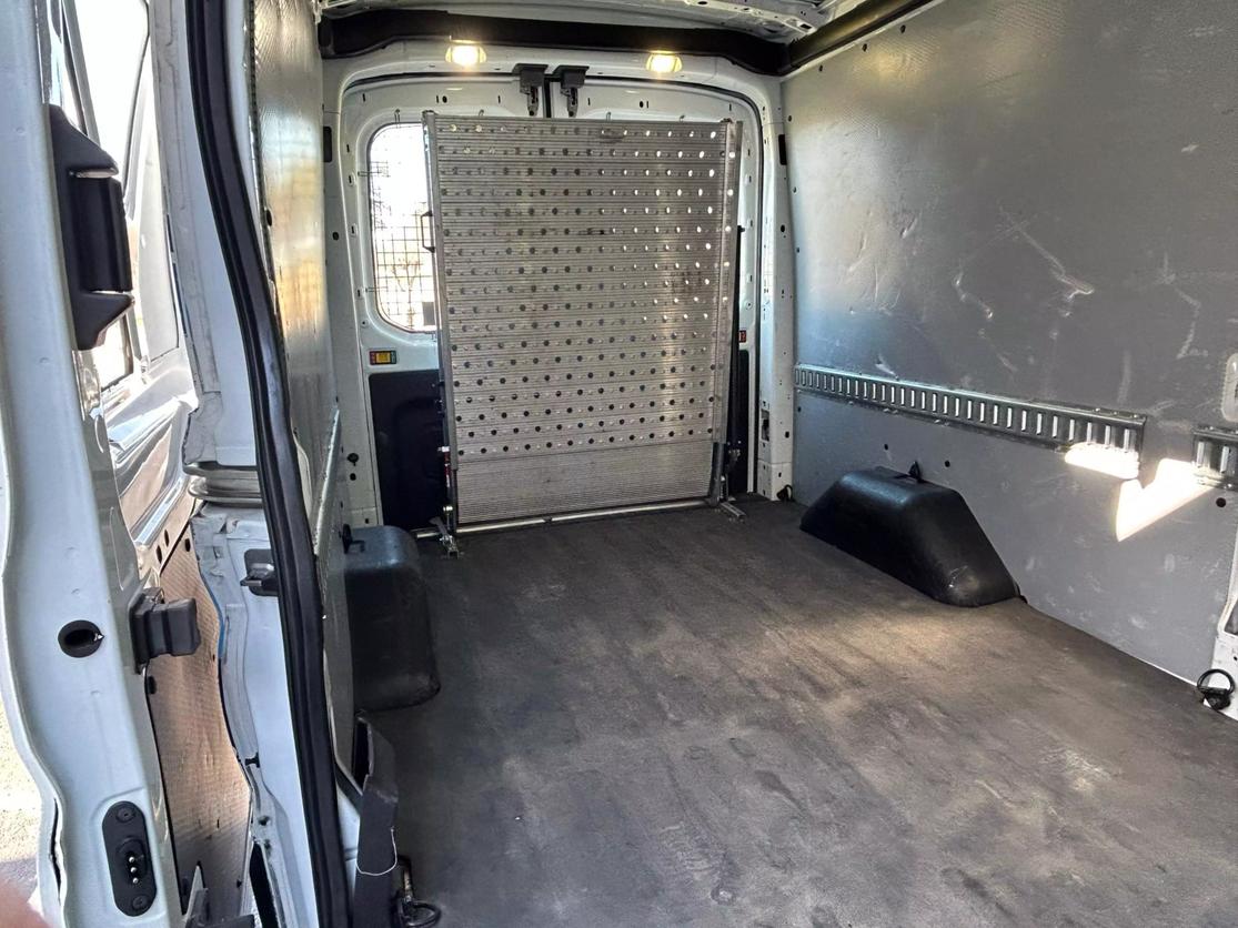 2017 Ford Transit Van Base photo 27