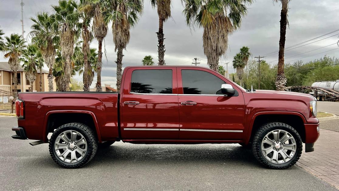 2017 GMC Sierra 1500 SLT photo 6