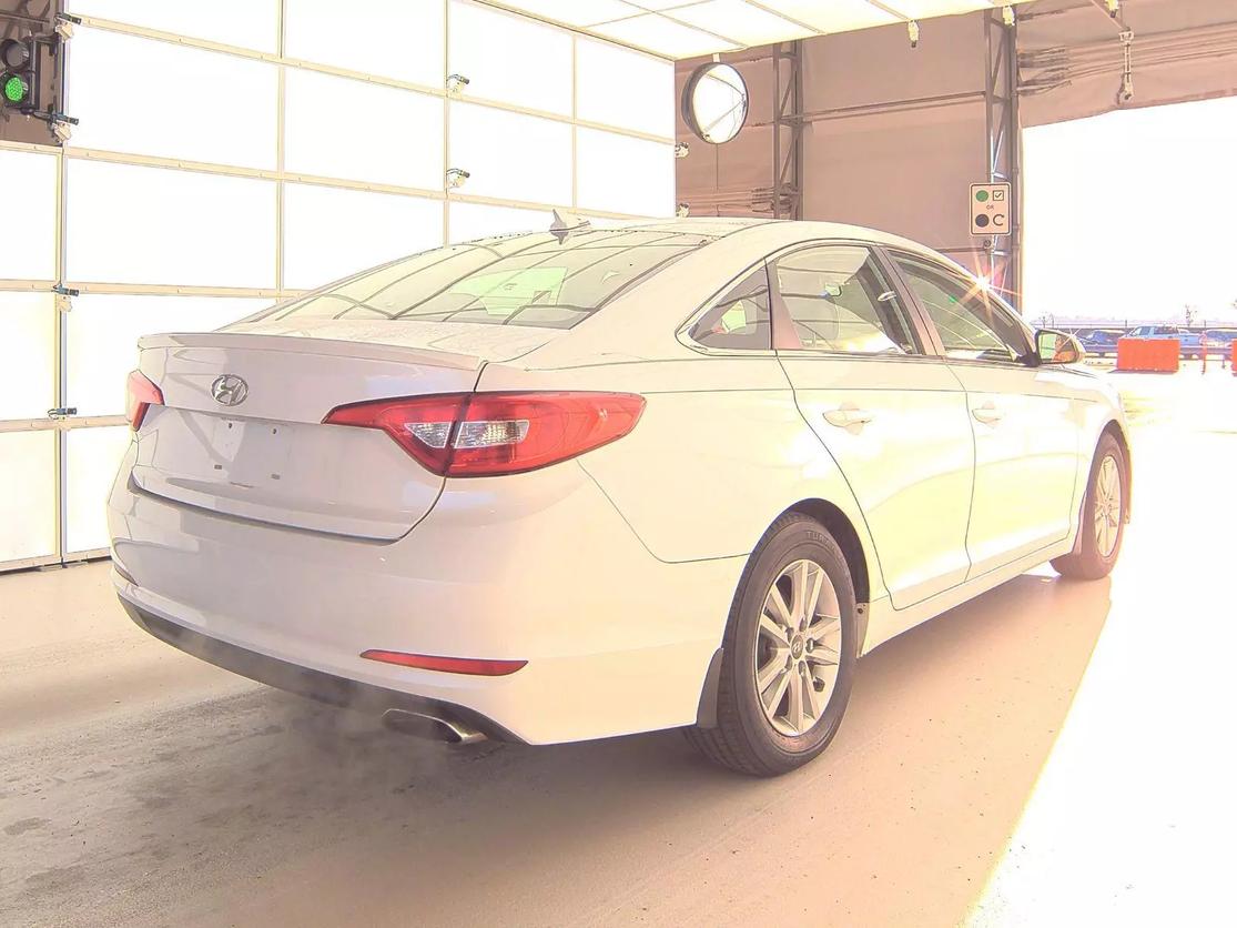 2015 Hyundai Sonata SE photo 5