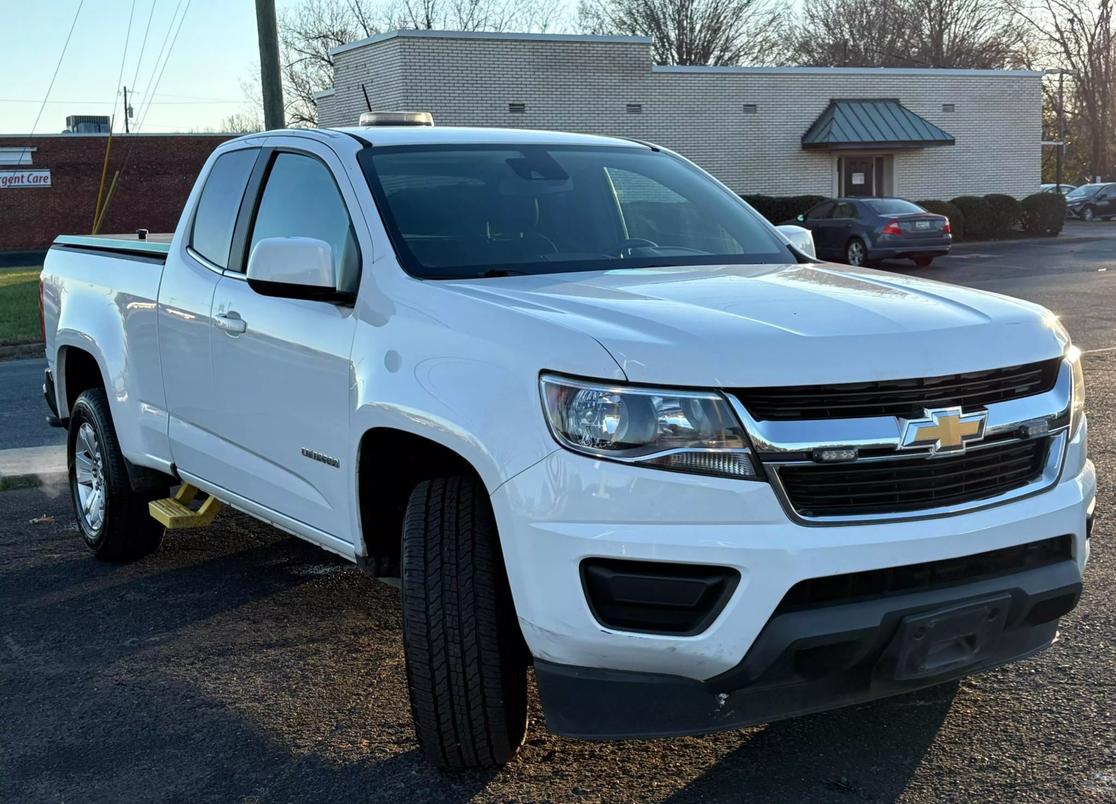 2020 Chevrolet Colorado LT photo 3