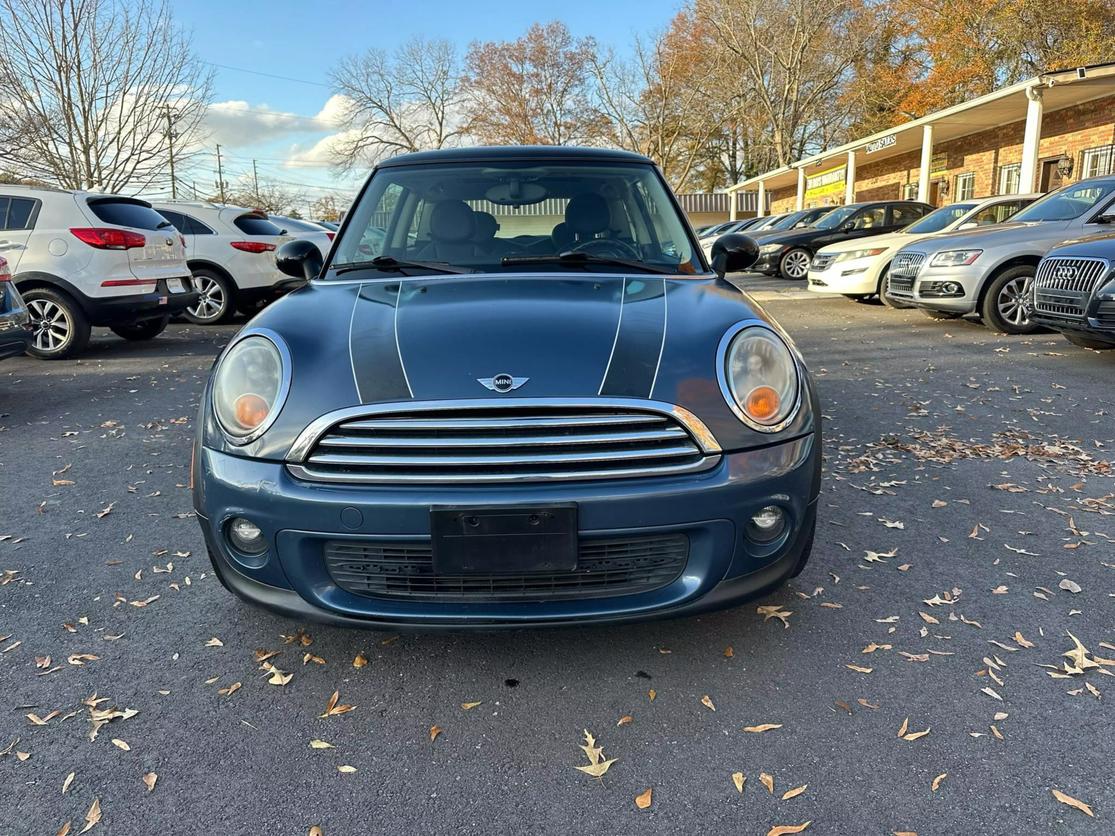 2011 MINI Cooper Base photo 2