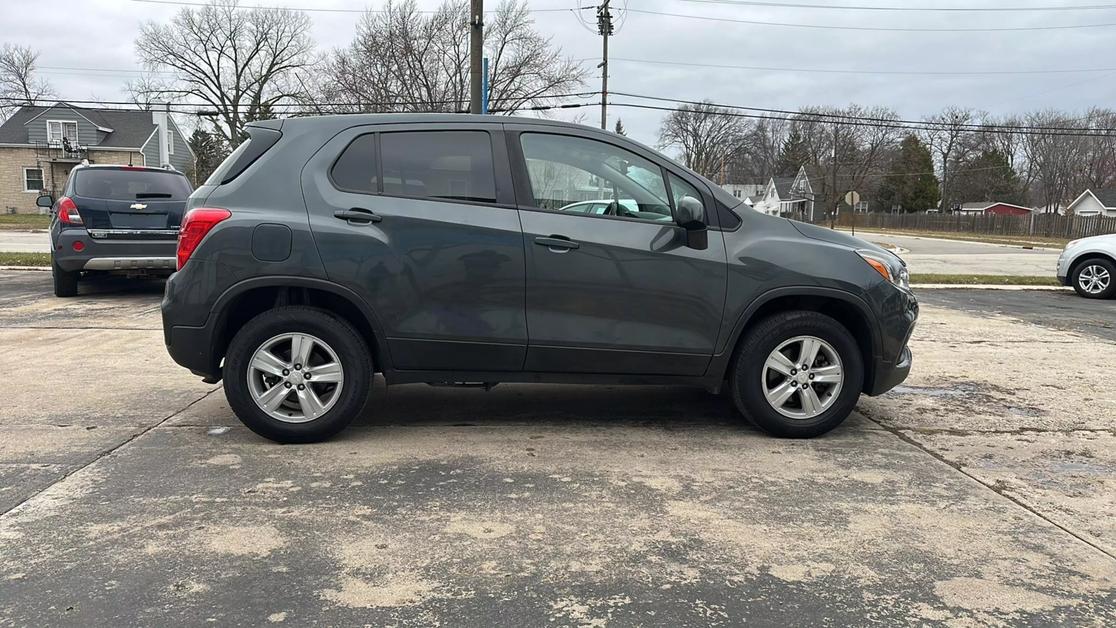 2020 Chevrolet Trax LS photo 6