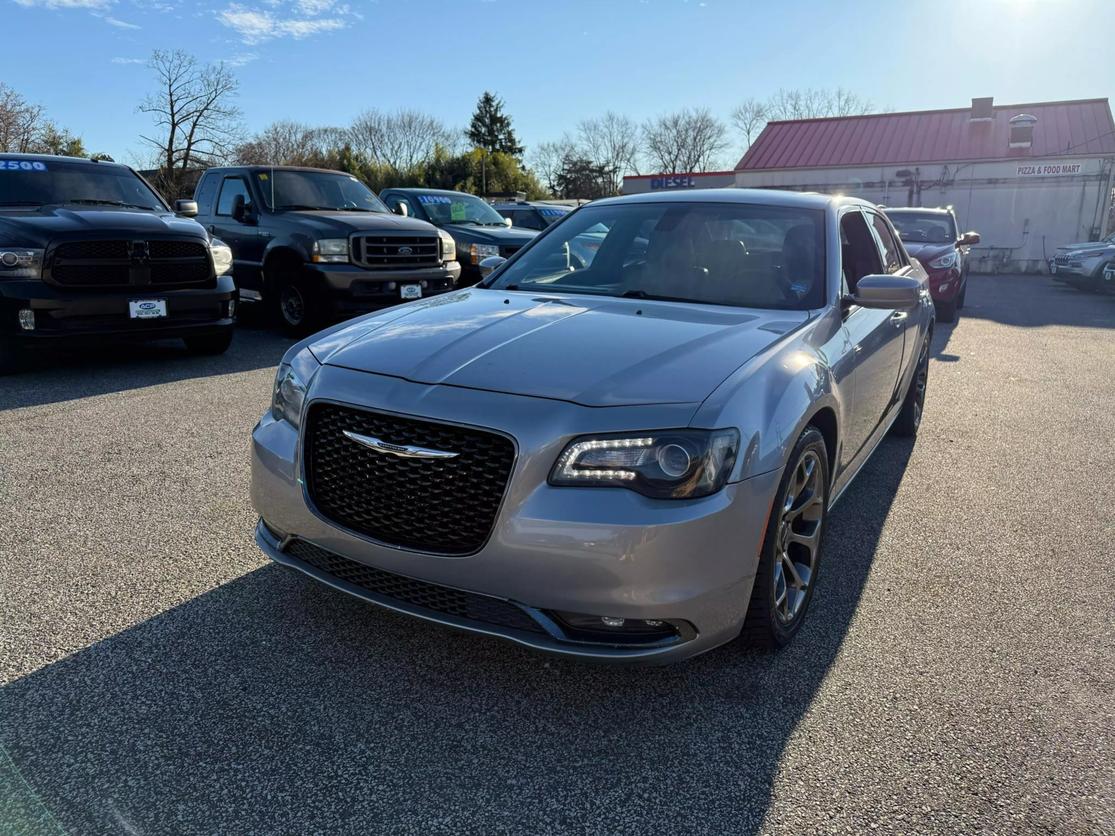 2016 Chrysler 300 S photo 7