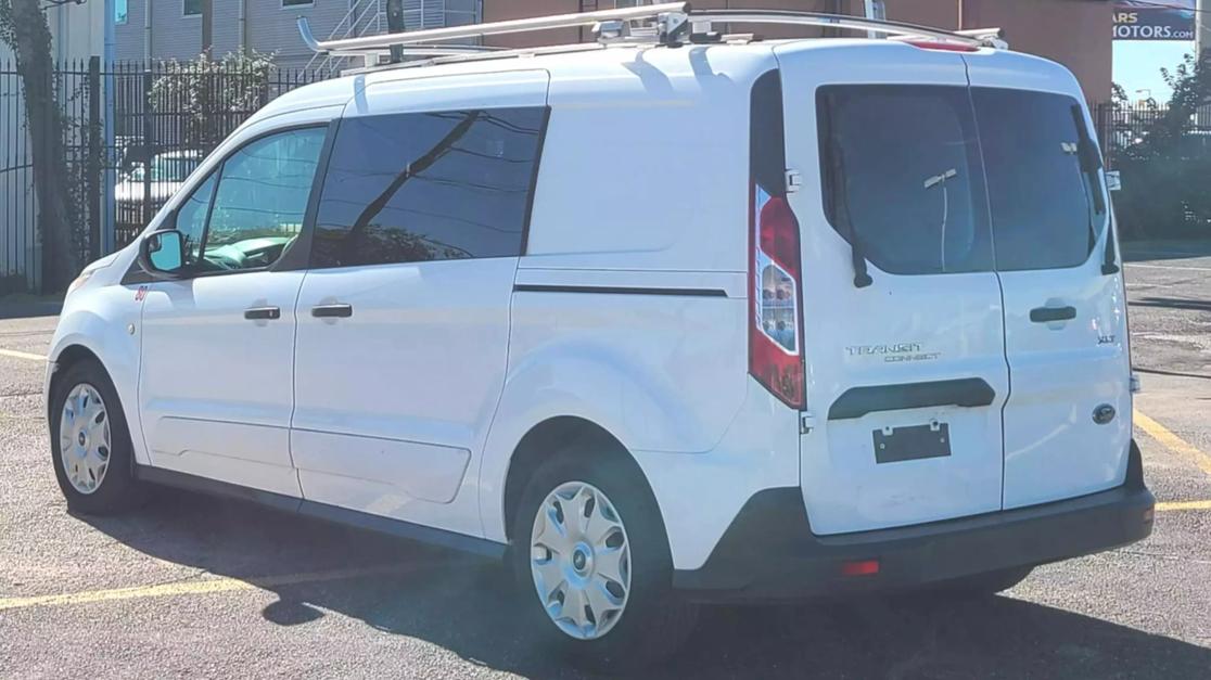 2017 Ford Transit Connect XLT photo 5