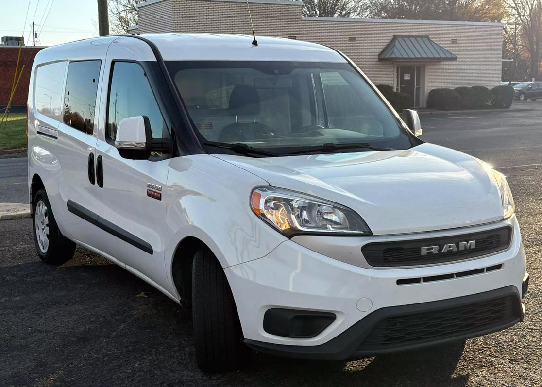 2019 RAM Promaster City SLT photo 3