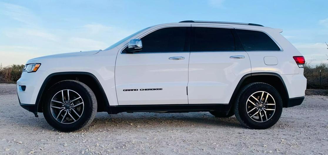 2020 Jeep Grand Cherokee Limited photo 2