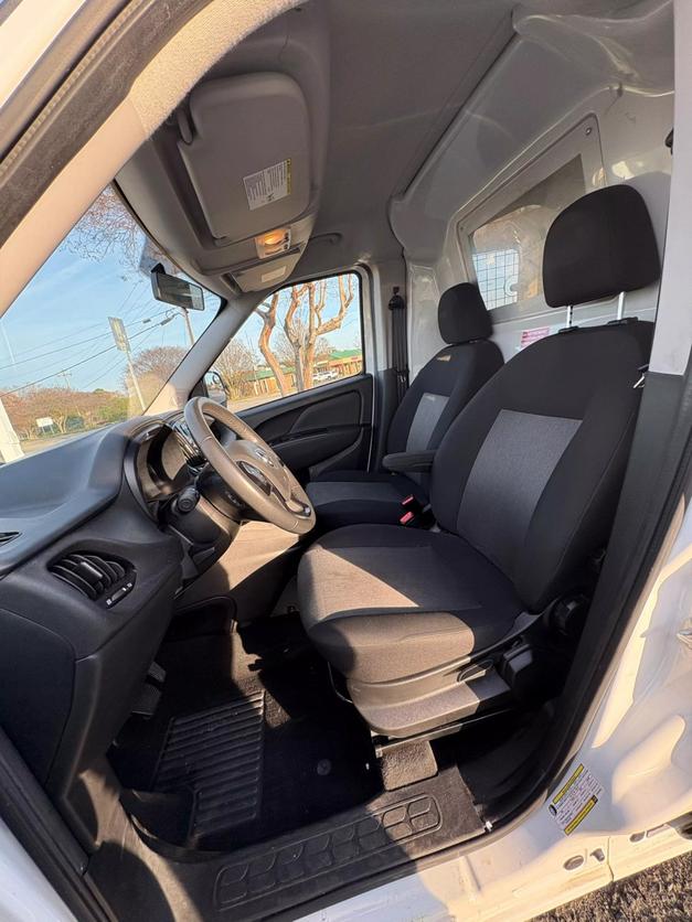 2019 RAM Promaster City SLT photo 21