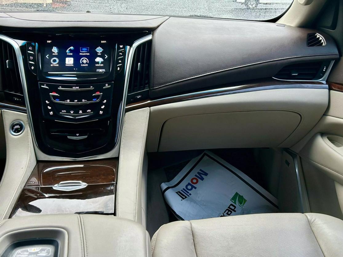 2016 Cadillac Escalade ESV Luxury photo 15