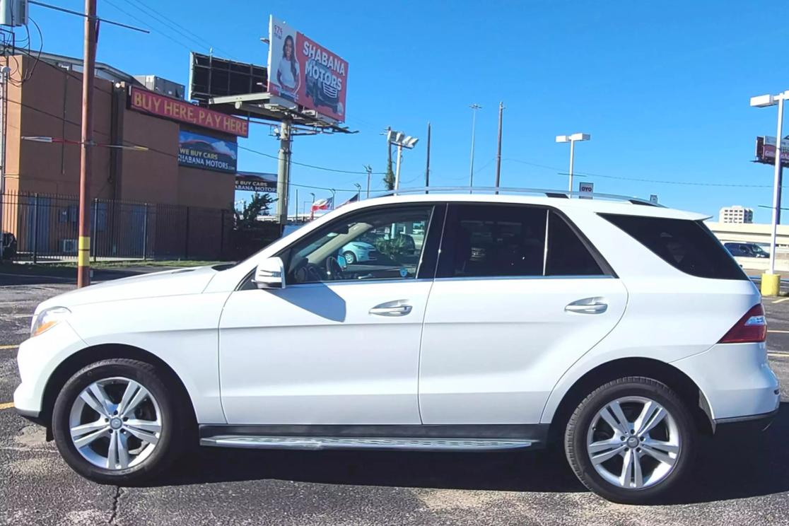 2015 Mercedes-Benz M-Class ML350 photo 4