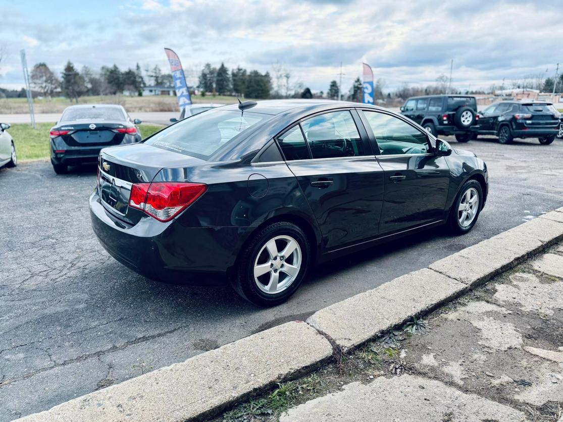 2016 Chevrolet Cruze Limited 1LT photo 4