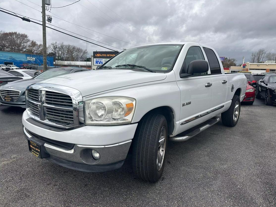 2008 Dodge Ram 1500 Pickup SLT photo 7