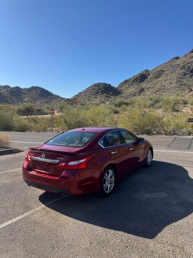 2016 Nissan Altima SL photo 6