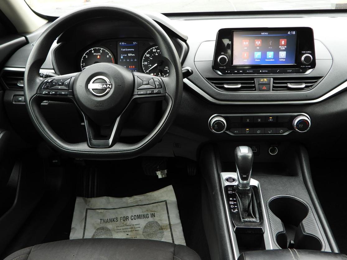 2023 Nissan Altima S photo 12