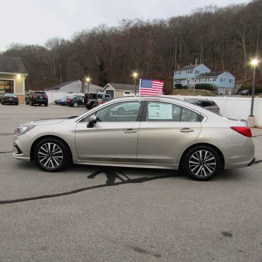 2019 Subaru Legacy Premium photo 5