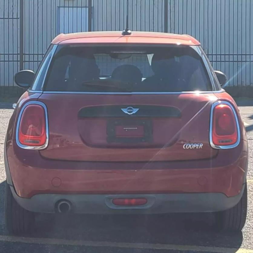 2016 MINI Cooper Base photo 6