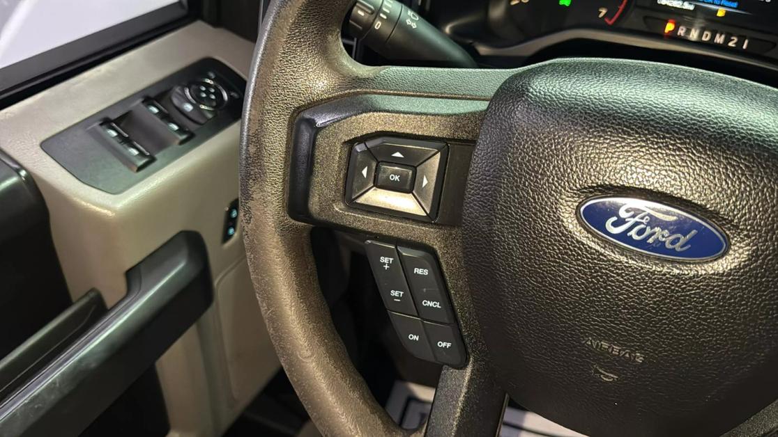 2016 Ford F-150 XL photo 39