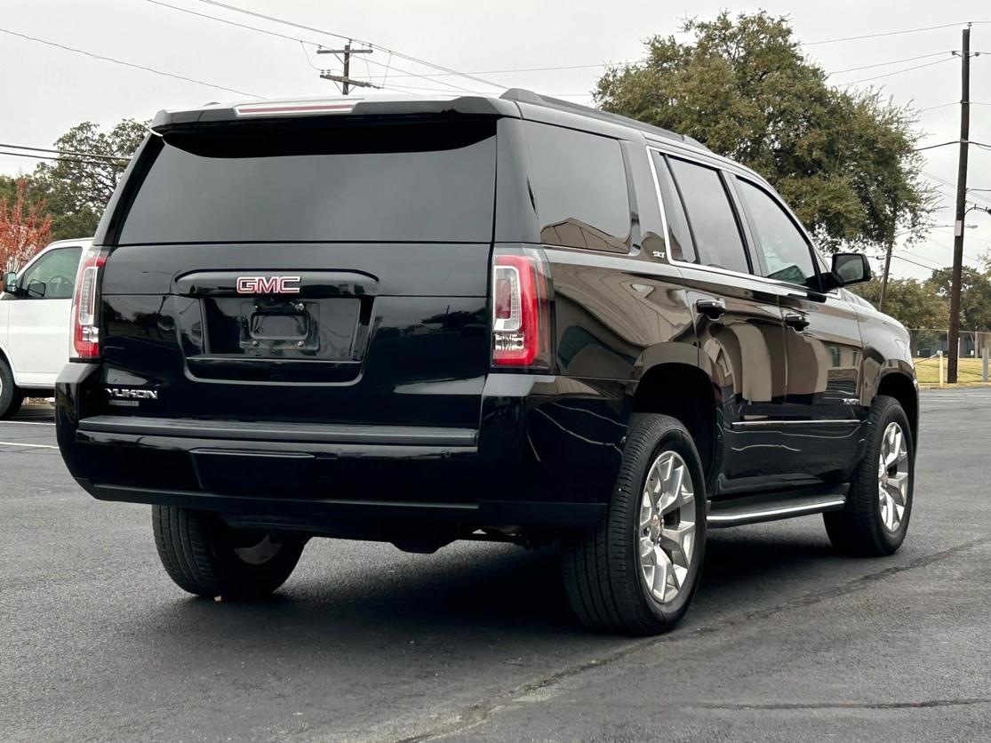 2016 GMC Yukon SLT photo 5