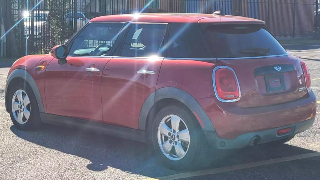 2016 MINI Cooper Base photo 5