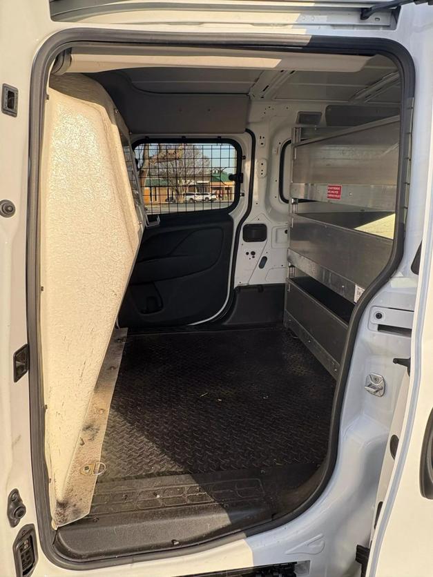 2019 RAM Promaster City SLT photo 22