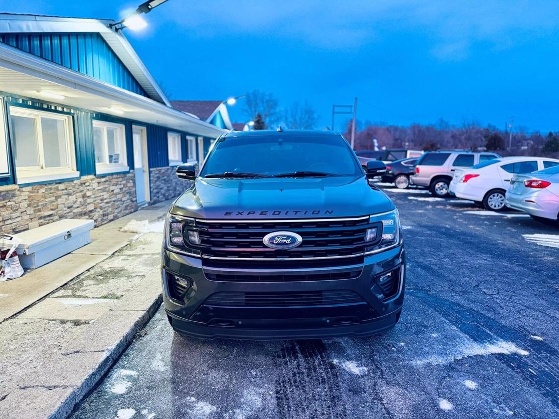 2019 Ford Expedition Limited photo 2